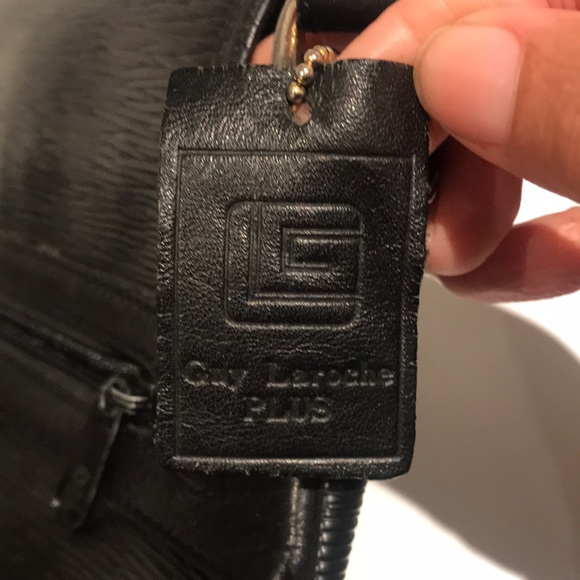 Guy Laroche leather purse - Picture 6 of 6